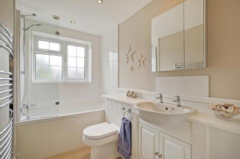 HOUSE BATHROOM