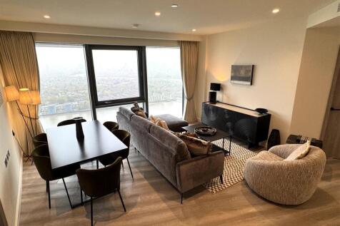 Living room pic 13.jpeg