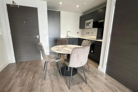 Dining : Kitchen.jpeg