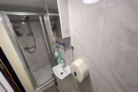 110 Castlemona Avenue, Douglas