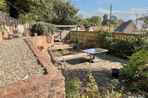 Courtyard garden