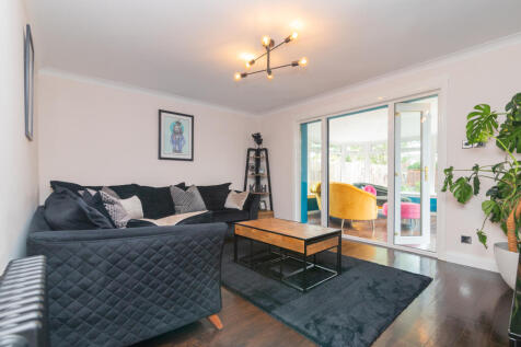 50 Fischer Gardens, Paisley L-1