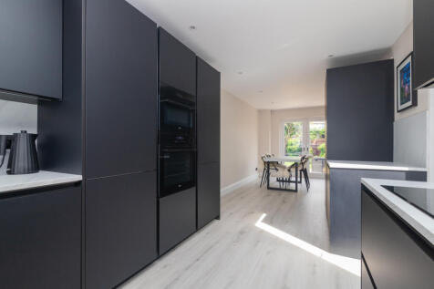 50 Fischer Gardens, Paisley L-26