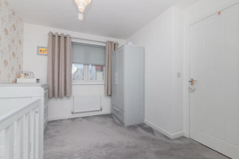 81 rosemont place, Barrhead g78 1fe L-32