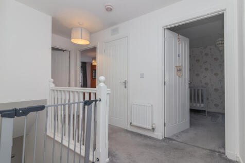 81 rosemont place, Barrhead g78 1fe L-45