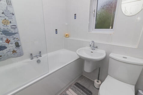 29 sandielands avenue pa8 7bp-20