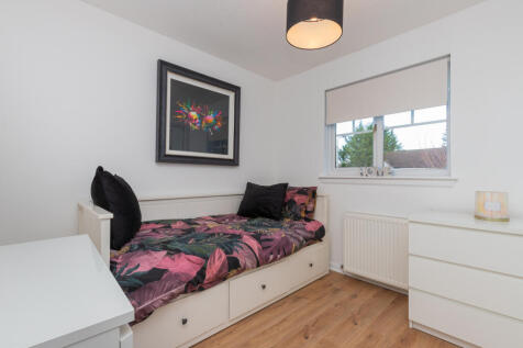 1 deanston park, barrhead L-26