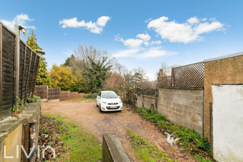 NOTTINGHAM ROAD 27, F2 -39