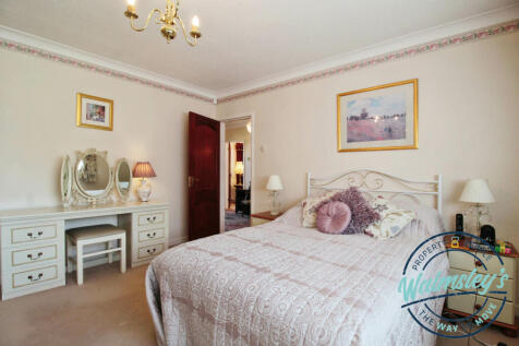 Main bedroom