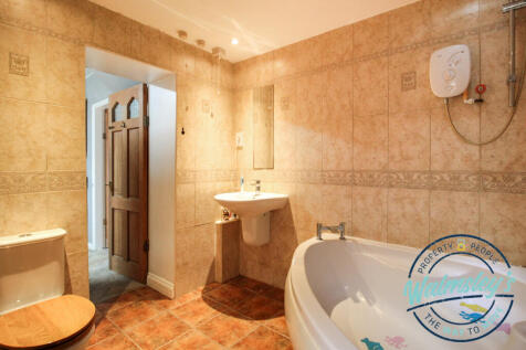 Ground floor bathroom