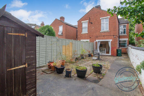 Rear gardens and elevation