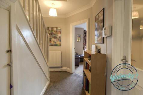 Hallway towards living rooms