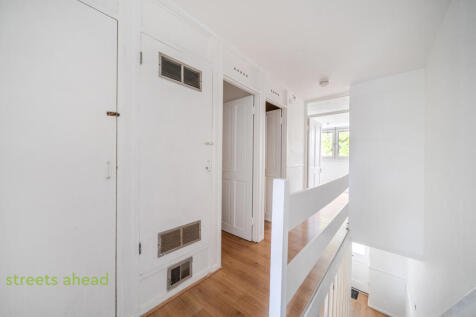 1b288803-81d5-4a8...