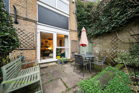 cfe4a81a-4b49-40c...