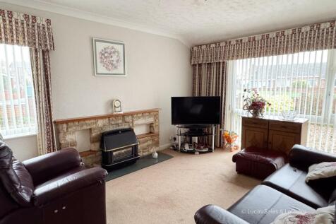 47 Pennine Way Kettering-12.jpg