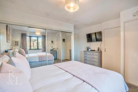 102 Lindisfarne (12).jpg