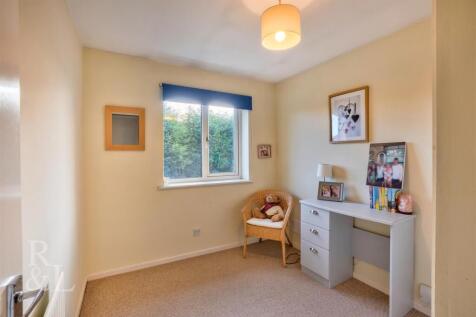 102 Lindisfarne (4).jpg