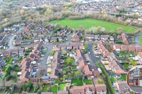 102 Lindisfarne (2).jpg