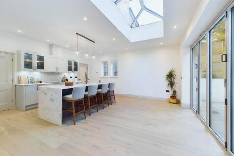 Kitchen Day Room