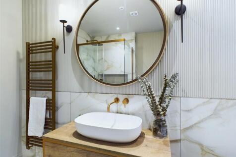 Master En-Suite