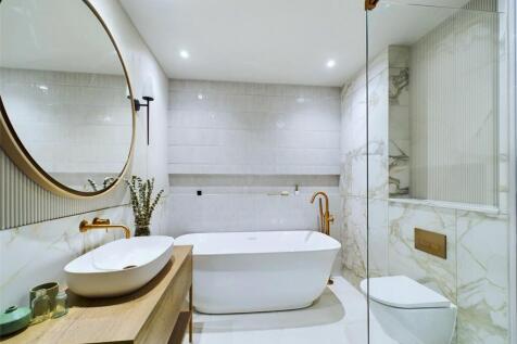 Master En-Suite