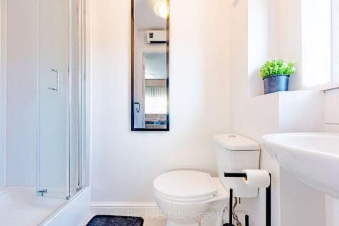 En Suite Shower room