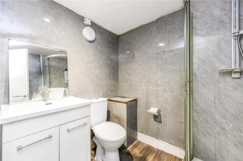 Annexe Shower Room