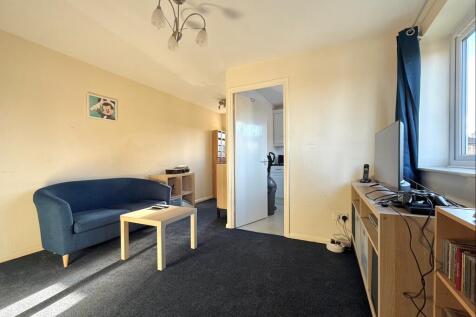 Living/Dining Area