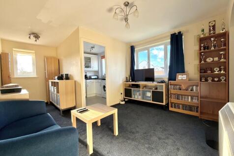 Living/Dining Area