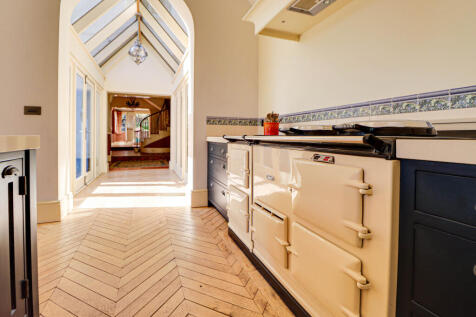 Kitchen/walkway
