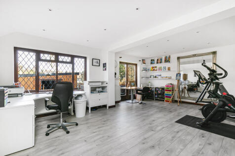 Reception/Studio