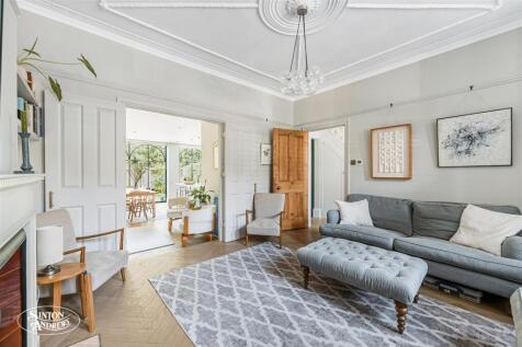 19 Whitehall Road-4.jpg