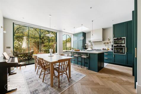 19 Whitehall Road-7.jpg