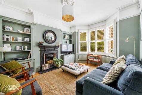 10 Elthorne Avenue-3.jpg