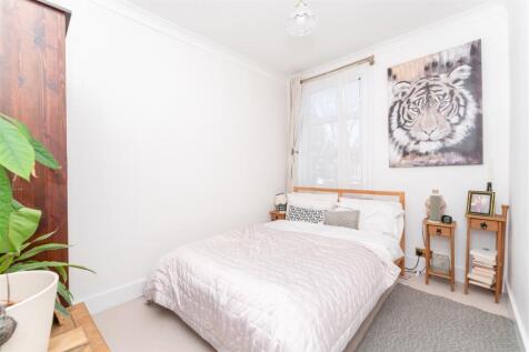 78 Studley Bed 2.jpg