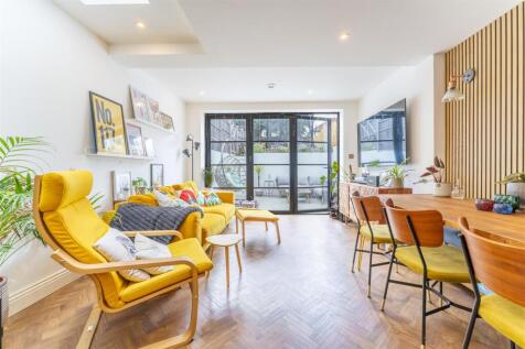 117 SGR Dining 2.jpg