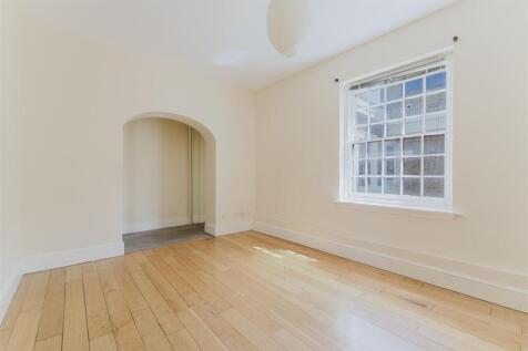 24 Osterley Bed 4.jpg