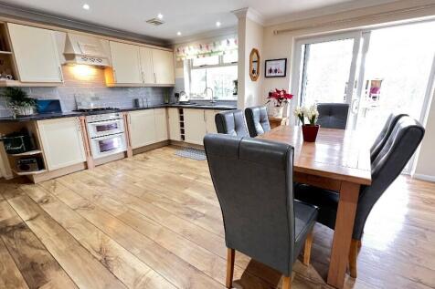 Fitted Kitchen/Diner