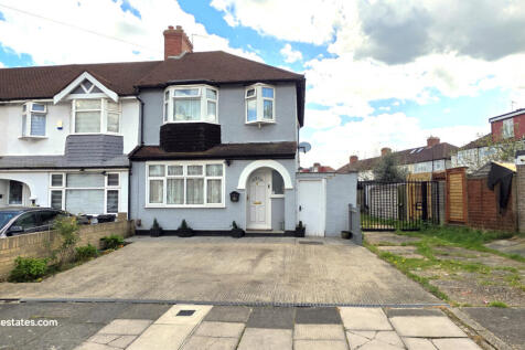3 Bedroom End of Terraced House