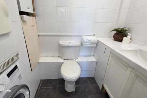 WC - UTILITY ROOM