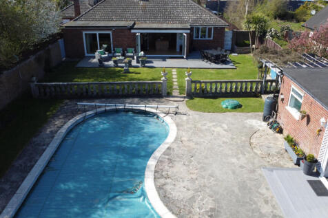 Drone Pool