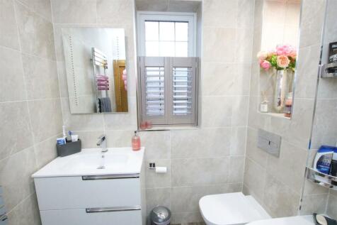HOUSE BATHROOM