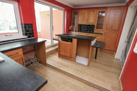 ISLAND STYLE KITCHEN