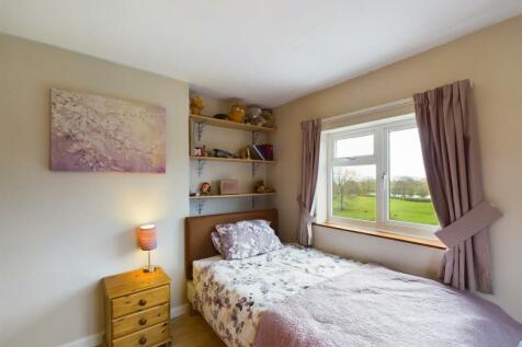 bedroom 3.jpg