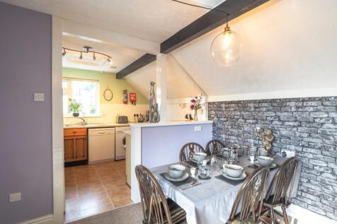 Maple Kitching/Dining