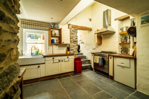 Open-Plan Kitchen / Dining Room