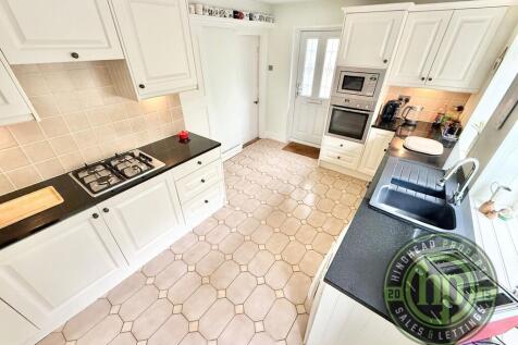 Kitchen 1 - Hindh...