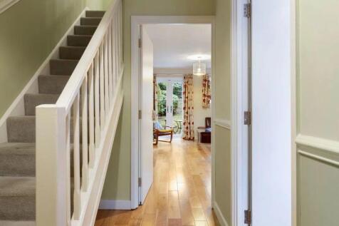 Athol Square, E14 - For Sale - Barrain London Esta