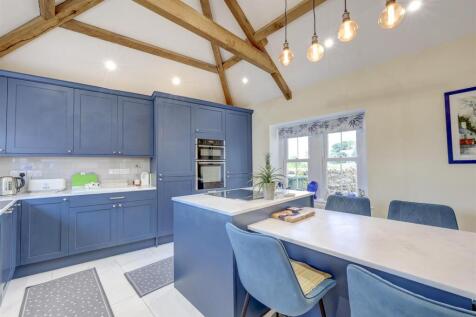 The Firs Kitchen Dining Area