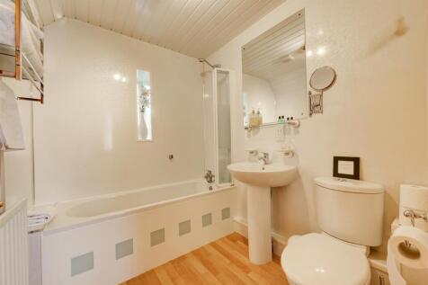 The Coach House Bathroom